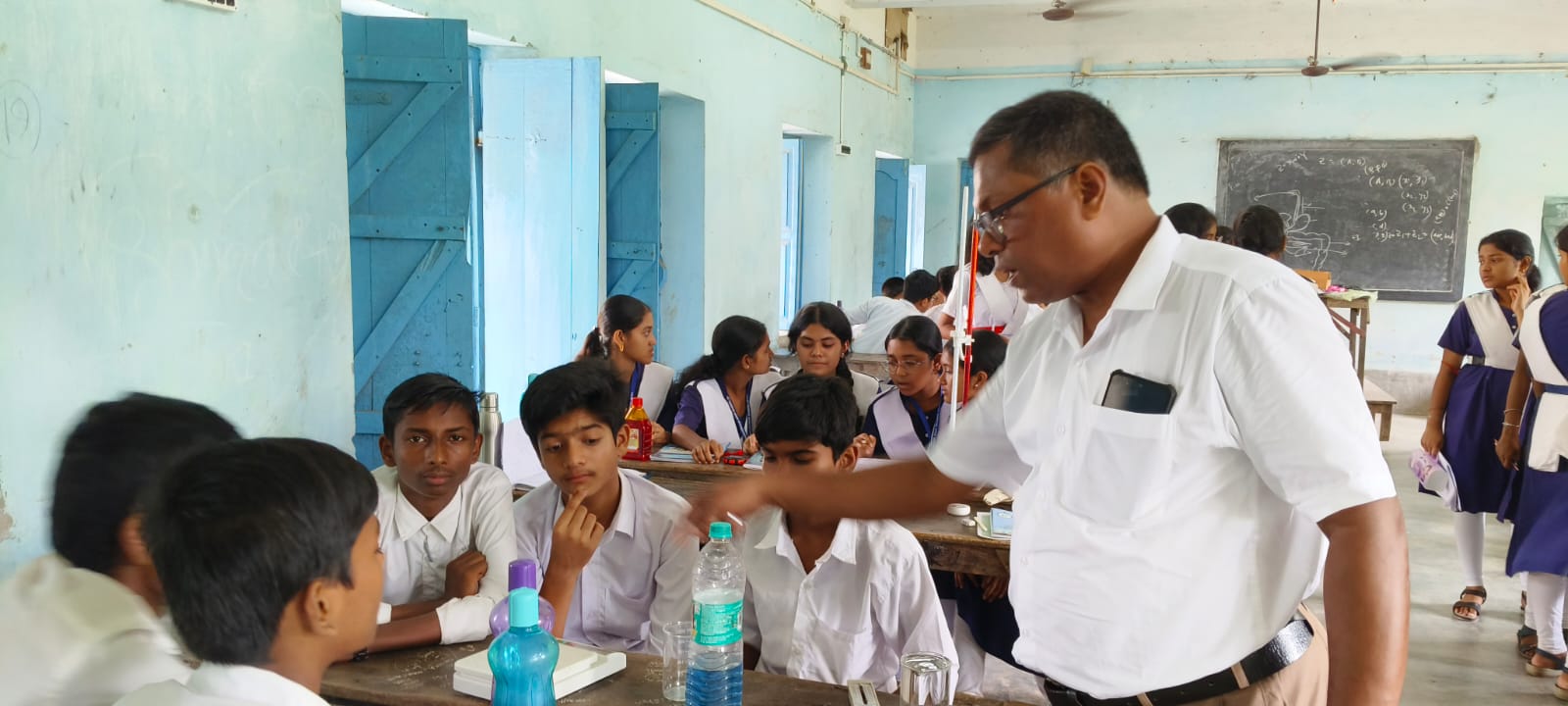 Students participating in the Summer Science Workshop 2026 - photograph 9